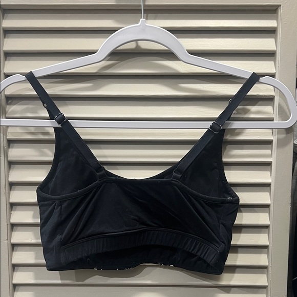 Gymshark Black and White Legacy Sports Bra - Picture 2 of 2